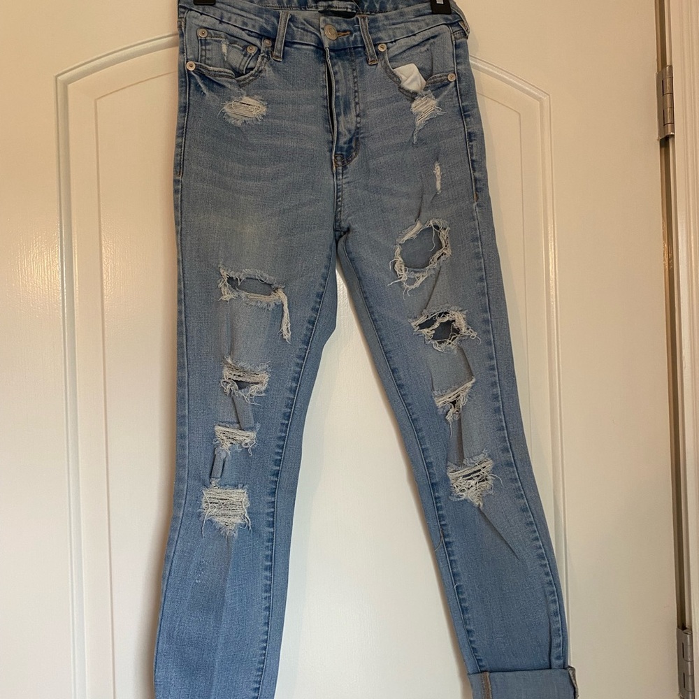 Stylish Distressed Blue Women's Jeans